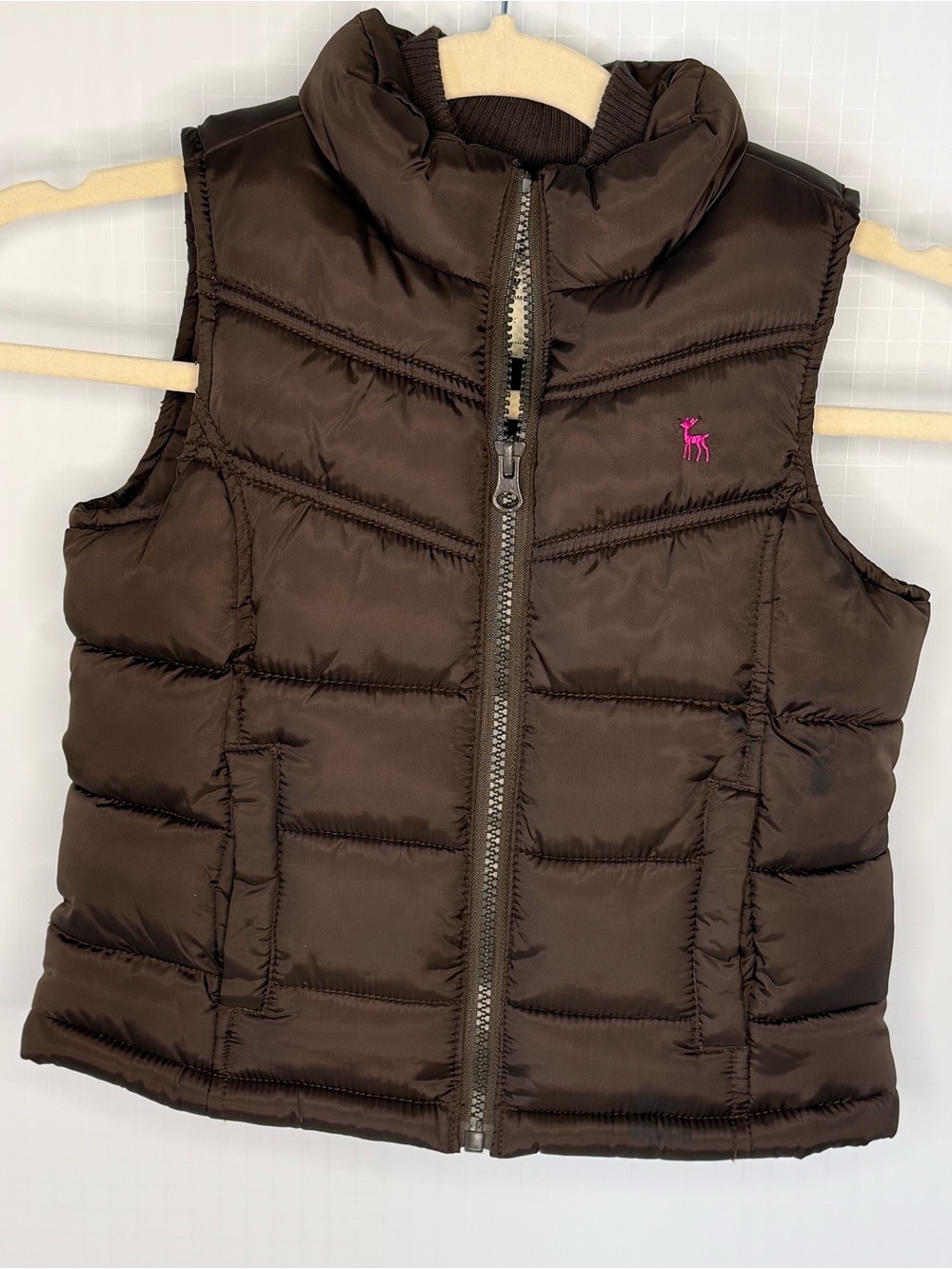 Old Navy Brown Puffer Vest Pink Deer Logo Size X-Small. Excellent Used Condition